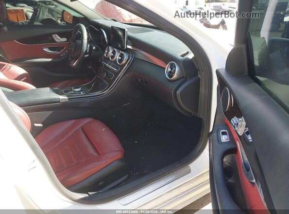 55SWF4JB8JU257358 2018 MERCEDES-BENZ C-CLASS Белый 