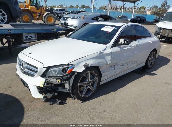 55SWF4JB8JU257358 2018 MERCEDES-BENZ C-CLASS Белый 