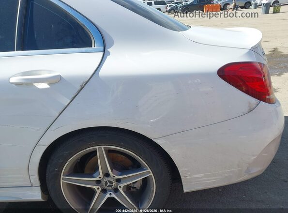 55SWF4JB8JU257358 2018 MERCEDES-BENZ C-CLASS Белый 