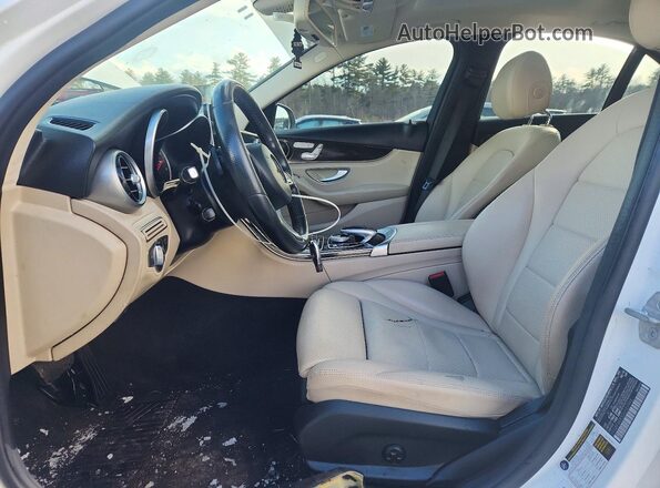 55SWF4KB3GU101946 2016 MERCEDES-BENZ C Белый Вид салона спереди