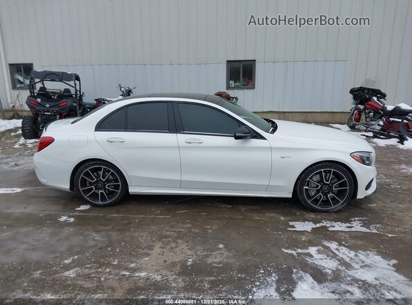 55SWF6EB0JU257182 2018 MERCEDES-BENZ AMG C 43 White Widok wnętrza z tyłu