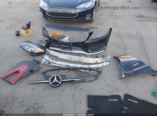 55SWF6EB4JU245777 2018 MERCEDES-BENZ AMG C 43 Black Widok zestawu wskaźników