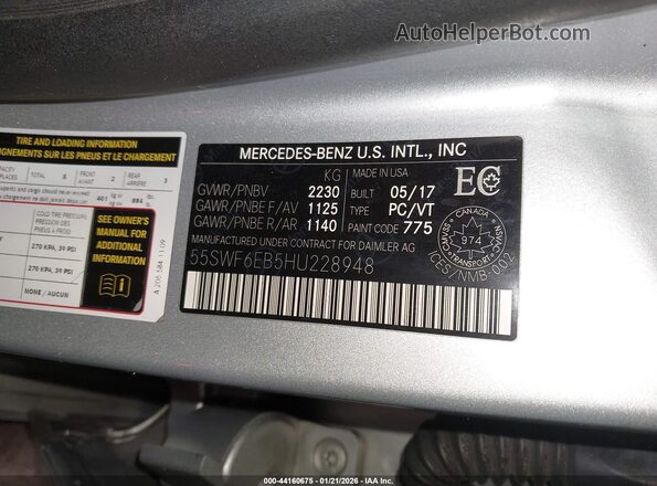 55SWF6EB5HU228948 2017 MERCEDES-BENZ AMG C 43 Gray Widok komory silnika