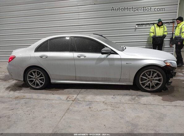 55SWF6EB5HU228948 2017 MERCEDES-BENZ AMG C 43 Gray Widok wnętrza z tyłu