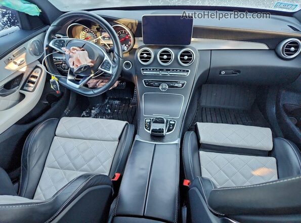 55SWF6EBXGU152447 2016 MERCEDES-BENZ C Black Dashboard view