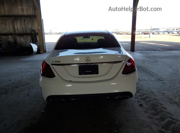 55SWF8DB3KU313176 2019 MERCEDES-BENZ C White Rear view