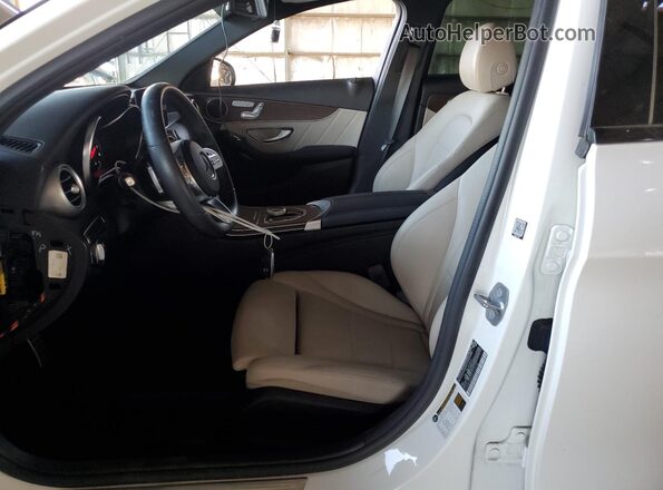 55SWF8DB3KU313176 2019 MERCEDES-BENZ C White Front interior view