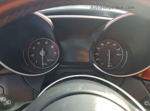 ZARFAECN8J7593343 2018 ALFA ROMEO GIULIA White 