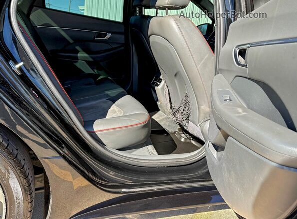 5NPEJ4J22LH027055 2020 HYUNDAI SONATA Black Widok wnętrza z przodu