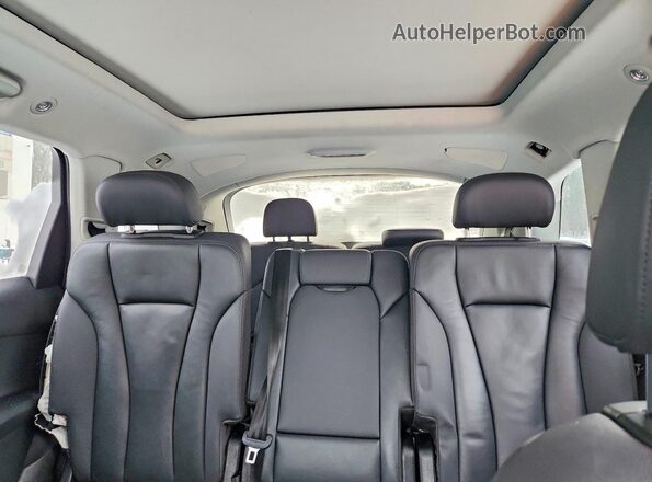 WA1LXBF76ND014598 2022 AUDI Q7 Белый Вид задней части салона