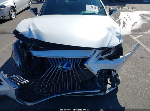 58AB21B13KU002128 2019 LEXUS ES 300H White Вид спереду