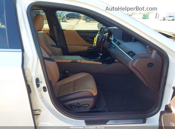 58AB21B13KU002128 2019 LEXUS ES 300H White Вид салону спереду