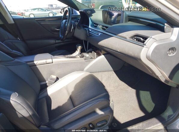 58AB21B18KU002920 2019 LEXUS ES 300H Silver Widok wnętrza z przodu