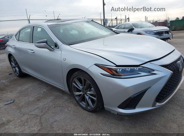 58ABZ1B1XKU004938 2019 LEXUS ES 350 Silver Widok wnętrza z tyłu