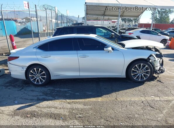 58AD21B10LU010259 2020 LEXUS ES 300H Белый Панорамный вид салона 360°