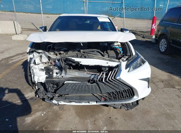 58AD21B10LU010259 2020 LEXUS ES 300H Белый Вид спереди