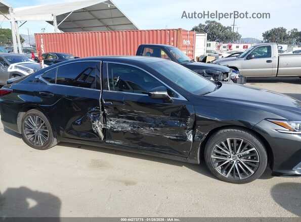 58ADA1C11RU043796 2024 LEXUS ES 300H Black უკანა სალონის ხედი