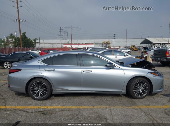 58ADA1C14NU023231 2022 LEXUS ES 300H Silver უკანა სალონის ხედი