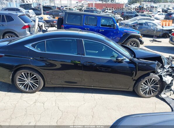 58ADA1C14SU073896 2025 LEXUS ES 300H Black Вид задньої частини салону