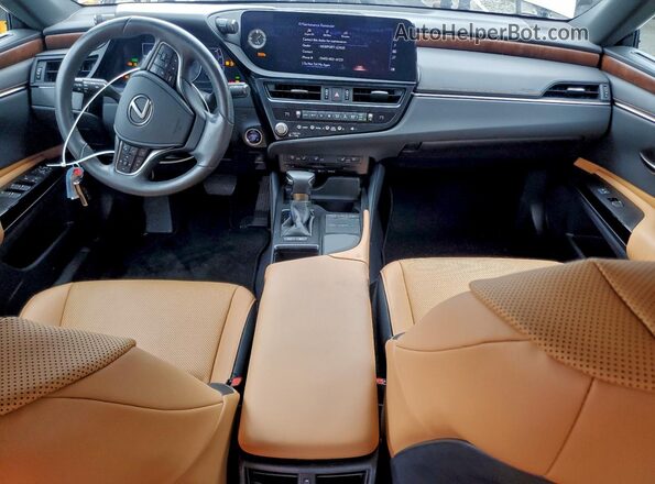 58ADA1C15NU014926 2022 LEXUS ES Silver Widok deski rozdzielczej