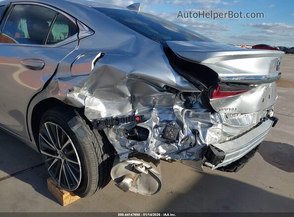 58ADA1C17SU072855 2025 LEXUS ES 300H Silver Вид спереду