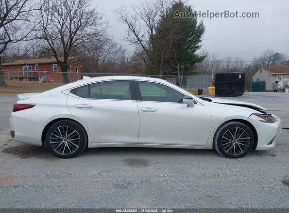 58ADA1C18PU028189 2023 LEXUS ES 300H White Rear interior view