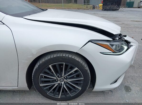 58ADA1C18PU028189 2023 LEXUS ES 300H White 