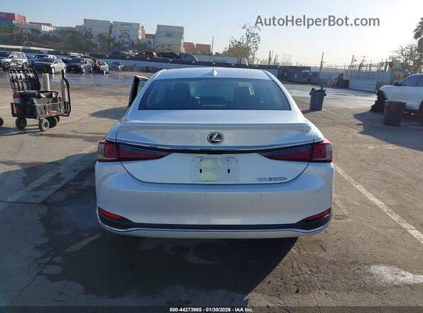 58ADA1C19NU014976 2022 LEXUS ES 300H White 