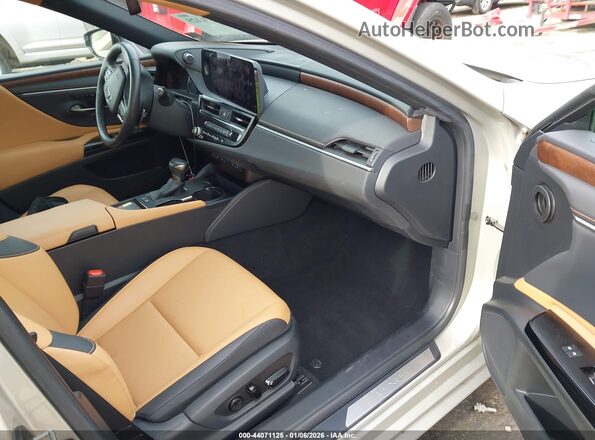 58ADA1C19PU033949 2023 LEXUS ES 300H Gold Вид салону спереду