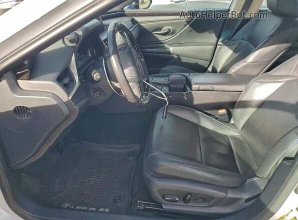 58ADZ1B16LU078447 2020 LEXUS ES White Вид салону спереду