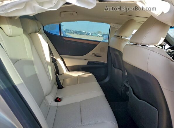58ADZ1B16SU193080 2025 LEXUS ES Silver 