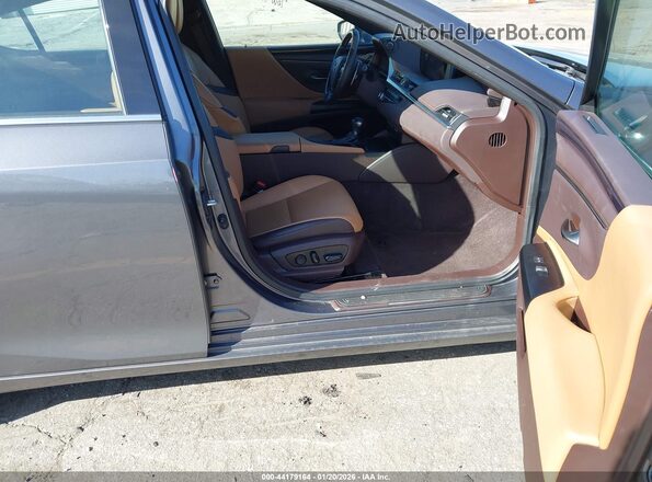 58ADZ1B18MU084610 2021 LEXUS ES 350 Gray Front interior view