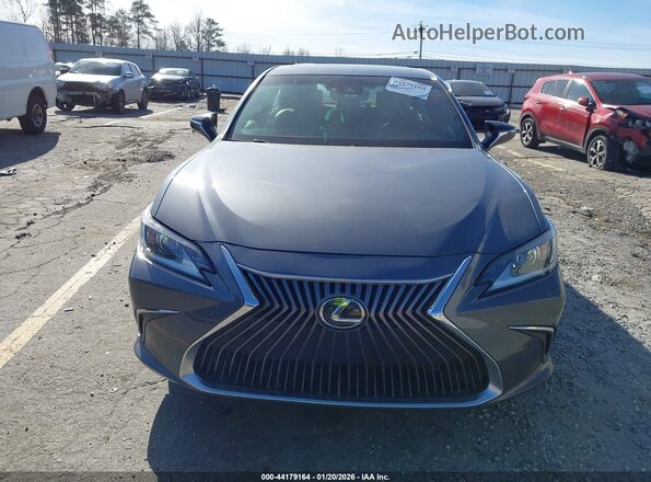 58ADZ1B18MU084610 2021 LEXUS ES 350 Gray Rear interior view