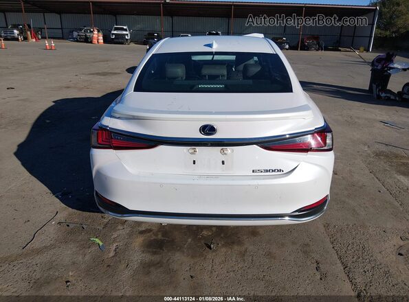 58AEA1C12NU018372 2022 LEXUS ES 300H White 