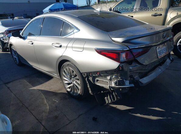 58AF21B18LU009868 2020 LEXUS ES 300H Silver Tył lewy