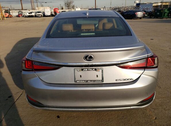 58ADA1C11PU028986 2023 LEXUS ES Silver Front interior view