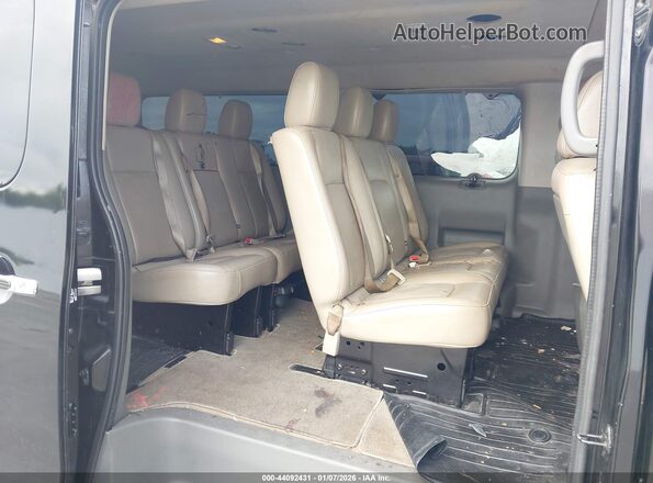 5BZAF0AA2KN852494 2019 NISSAN NV PASSENGER NV3500 HD Black Vista de la etiqueta del VIN