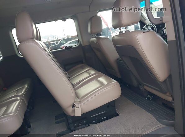 5BZAF0AA5HN851901 2017 NISSAN NV PASSENGER NV3500 HD Dark Blue Вид наклейки с VIN-кодом