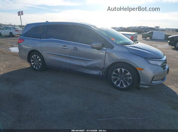 5FNRL6H61PB070886 2023 HONDA ODYSSEY Silver Front view