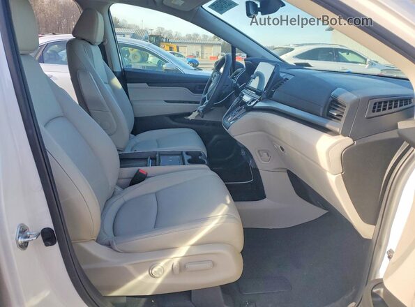 5FNRL6H62TB002204 2026 HONDA ODYSSEY White Вид салону спереду