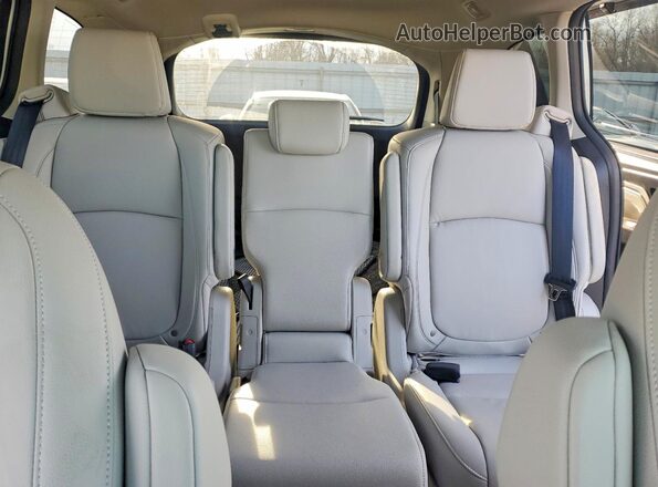 5FNRL6H62TB002204 2026 HONDA ODYSSEY White Вид задніх сидінь