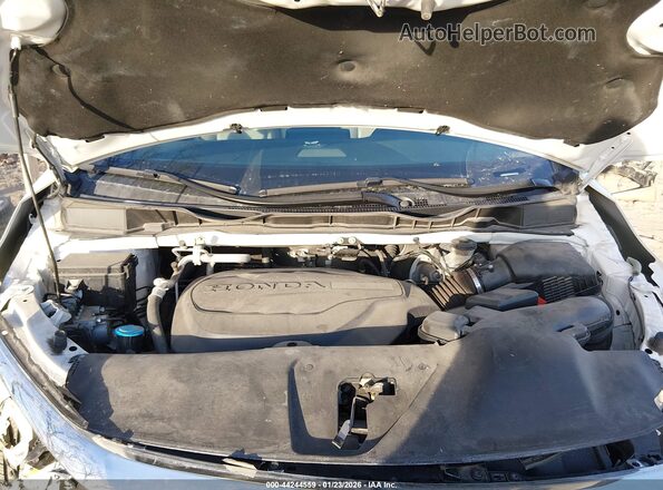 5FNRL6H67PB003581 2023 HONDA ODYSSEY White Rear view