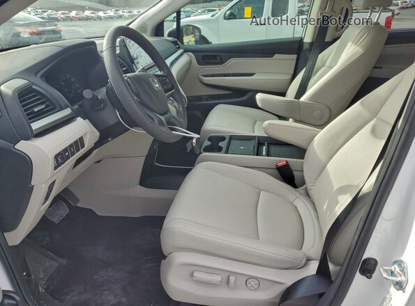 5FNRL6H69TB006590 2026 HONDA ODYSSEY White Սալոնի դիմացի տեսք