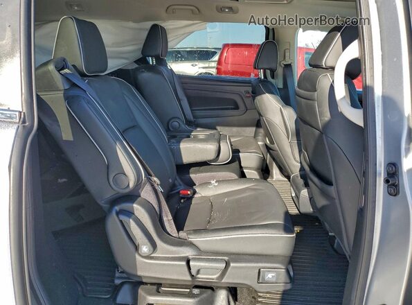 5FNRL6H82SB029306 2025 HONDA ODYSSEY Серебряный Вид задней части салона