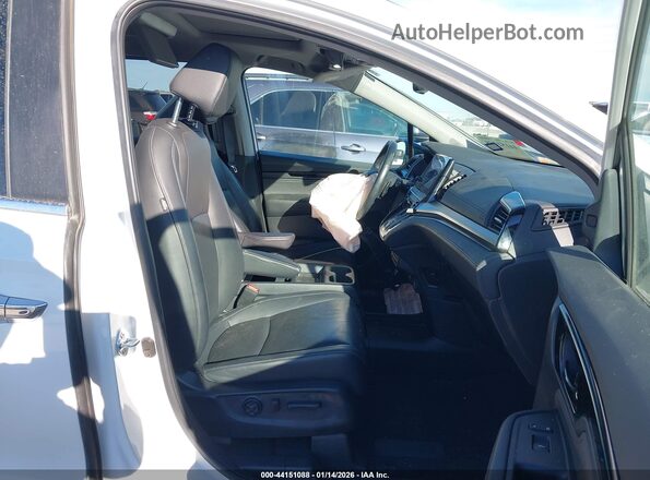 5FNRL6H84PB061570 2023 HONDA ODYSSEY White წინა სალონის ხედი