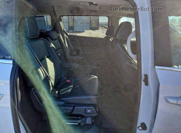 5FNRL6H89TB002069 2026 HONDA ODYSSEY White Вид задньої частини салону