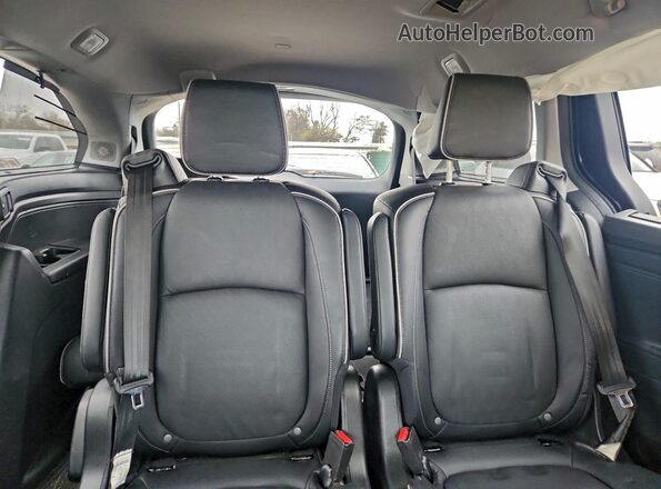 5FNRL6H94RB010646 2024 HONDA ODYSSEY Black Widok tylnych siedzeń