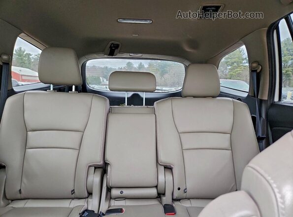 5FNYF6H54LB010217 2020 HONDA PILOT White Vista de los asientos traseros