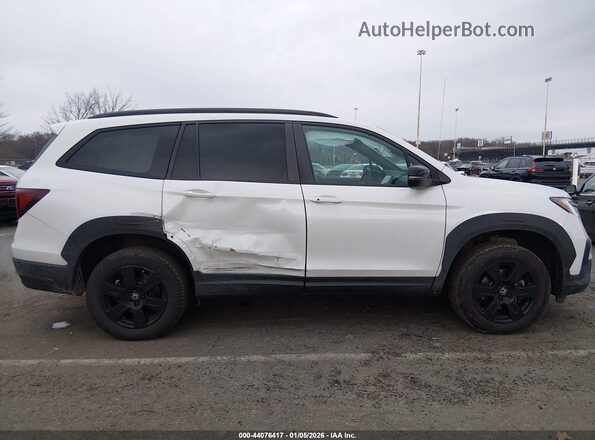 5FNYF6H87NB050675 2022 HONDA PILOT Белый Вид задней части салона