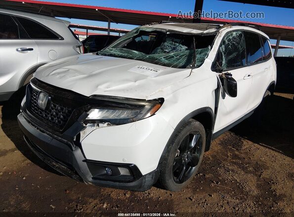5FNYF8H09LB013713 2020 HONDA PASSPORT White Front view
